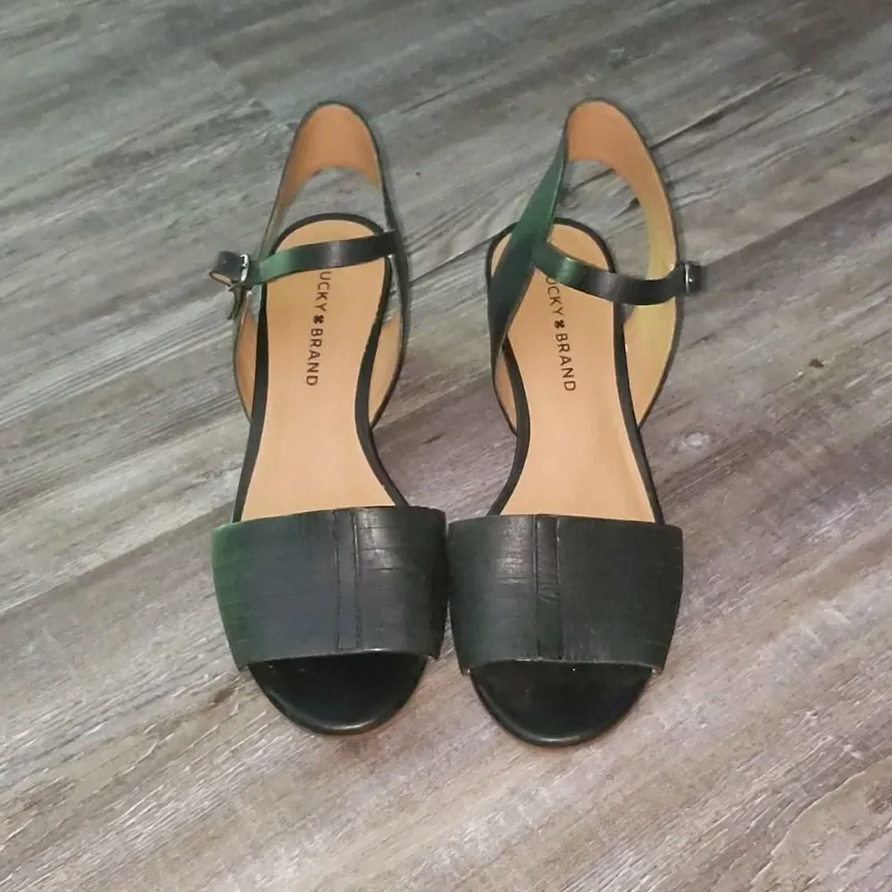 Lucky Brand black heeled  sandals Sz 8M - Picture 2 of 5